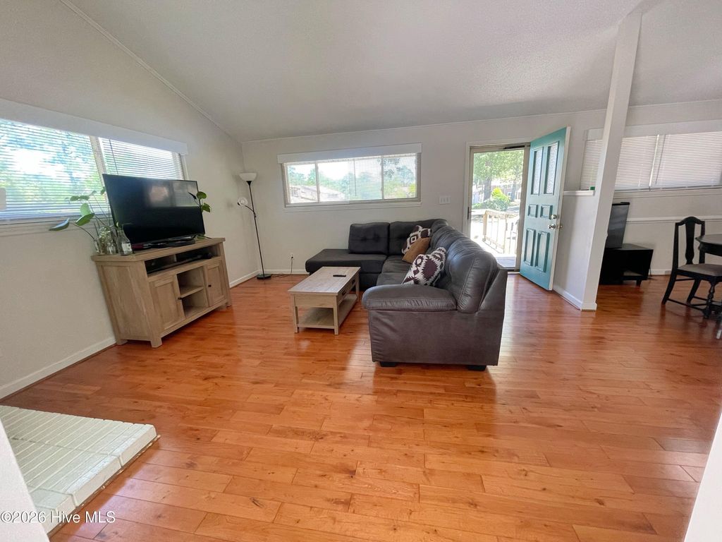 Photo of 1 Quarterdeck, New Bern, NC 28562 (MLS # 100571153)