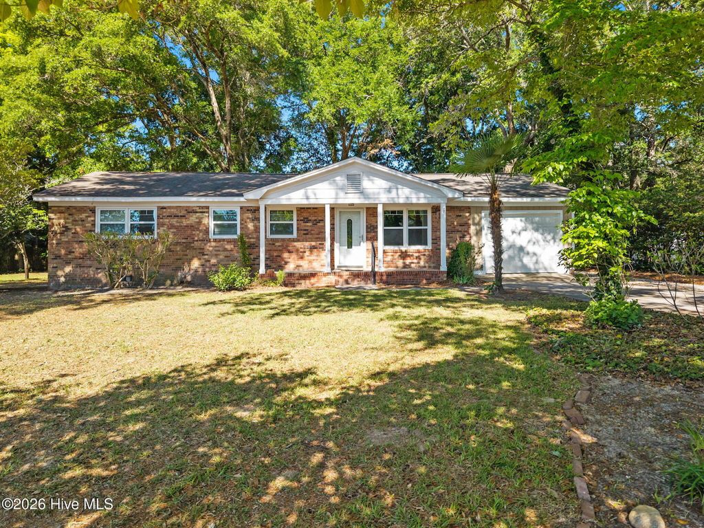 Photo of 1646 Waterway Drive SW, Ocean Isle Beach, NC 28469 (MLS # 100576349)