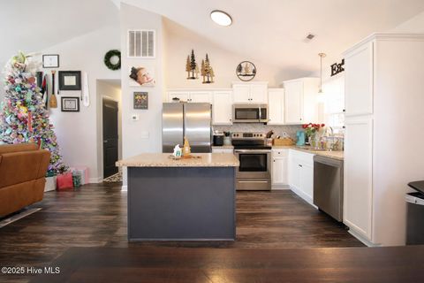 Tiny photo for 502 Daisy May Place, Jacksonville, NC 28540 (MLS # 100546248)