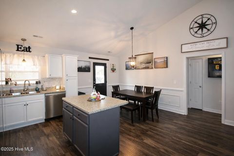 Tiny photo for 502 Daisy May Place, Jacksonville, NC 28540 (MLS # 100546248)