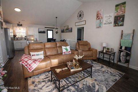 Tiny photo for 502 Daisy May Place, Jacksonville, NC 28540 (MLS # 100546248)