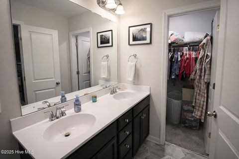 Tiny photo for 502 Daisy May Place, Jacksonville, NC 28540 (MLS # 100546248)