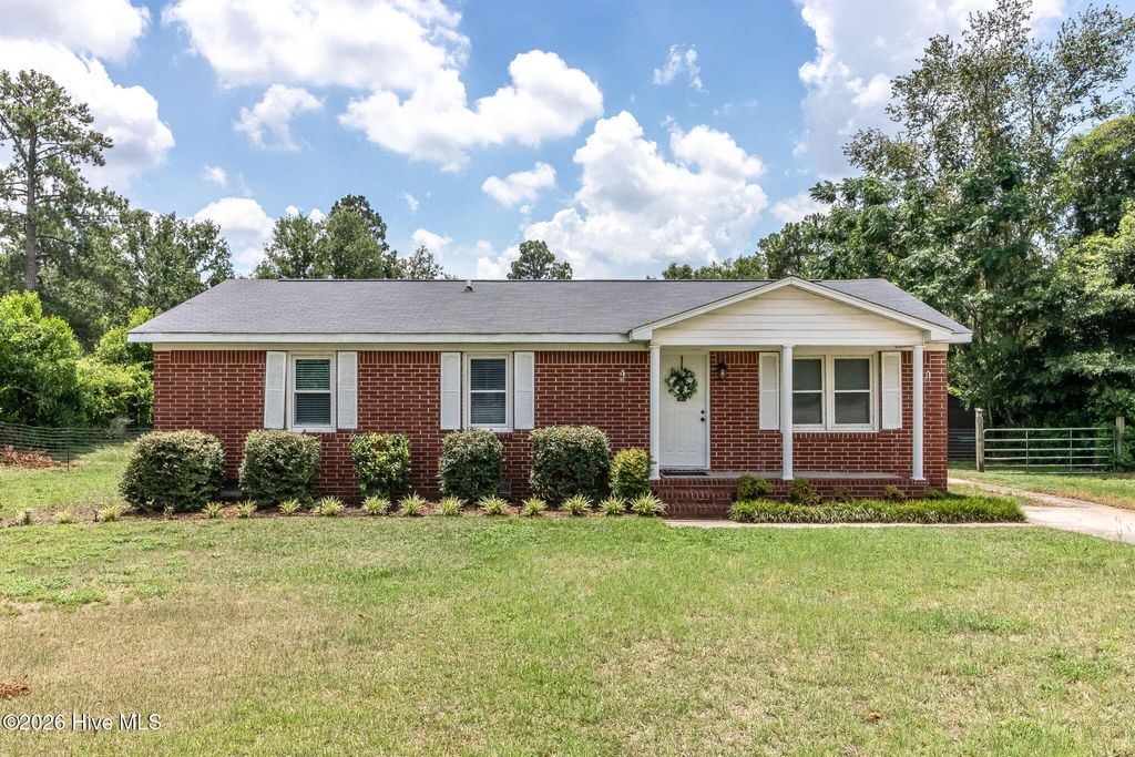 Photo of 113 Green Street, Graniteville, SC 29829 (MLS # 100587720)