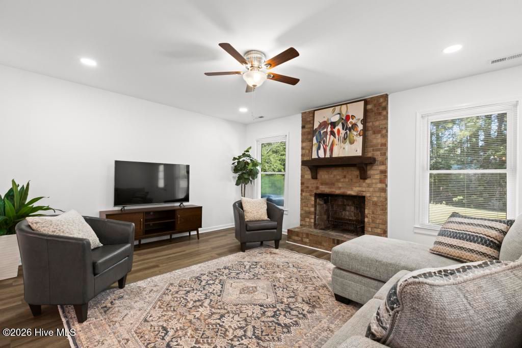 Photo of 700 Shadowridge Road, Jacksonville, NC 28546 (MLS # 100568069)