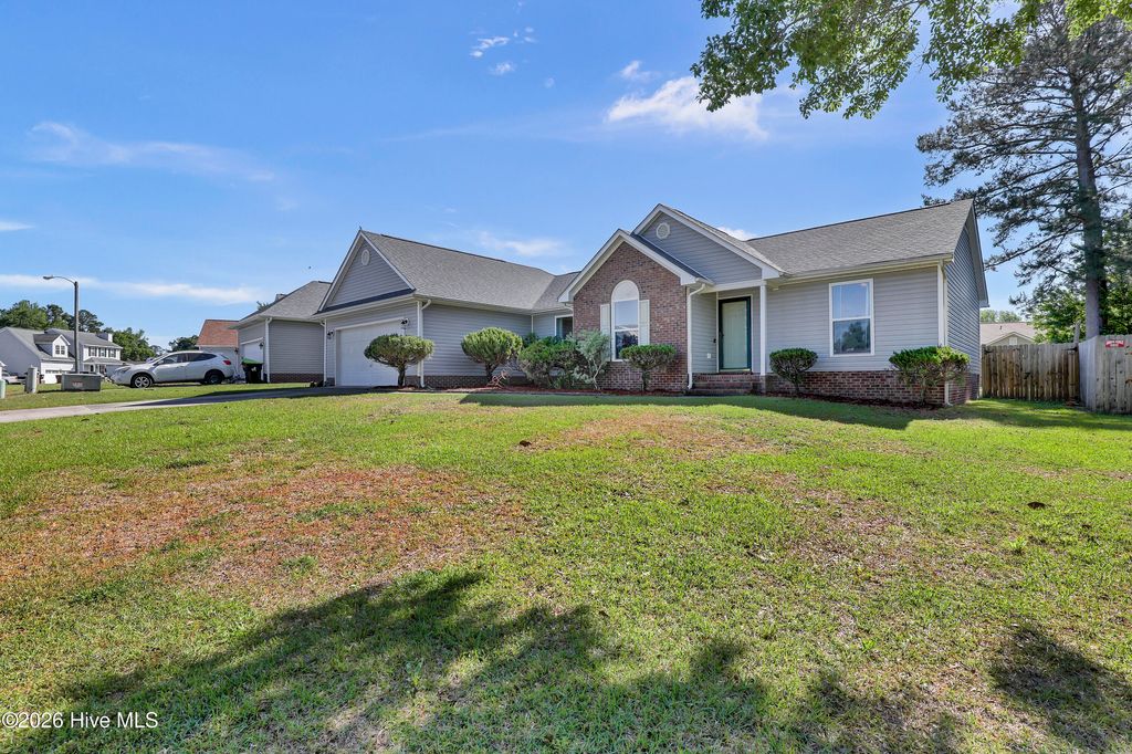 Photo of 527 Raintree Road, Jacksonville, NC 28540 (MLS # 100568979)