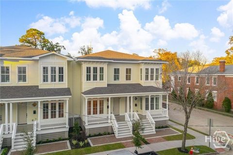 Townhouse For Sale - 304 W 38th Street<br/> Savannah, GA 31401