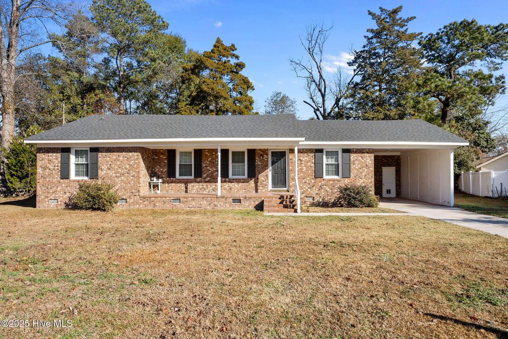 Photo of 107 Templeton Drive, Greenville, NC 27858 (MLS # 100544229)