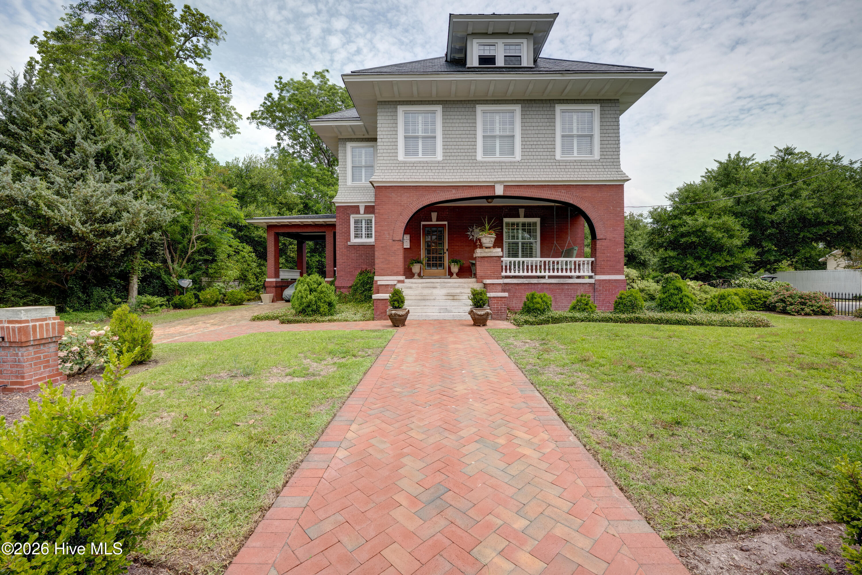 1404 National Avenue