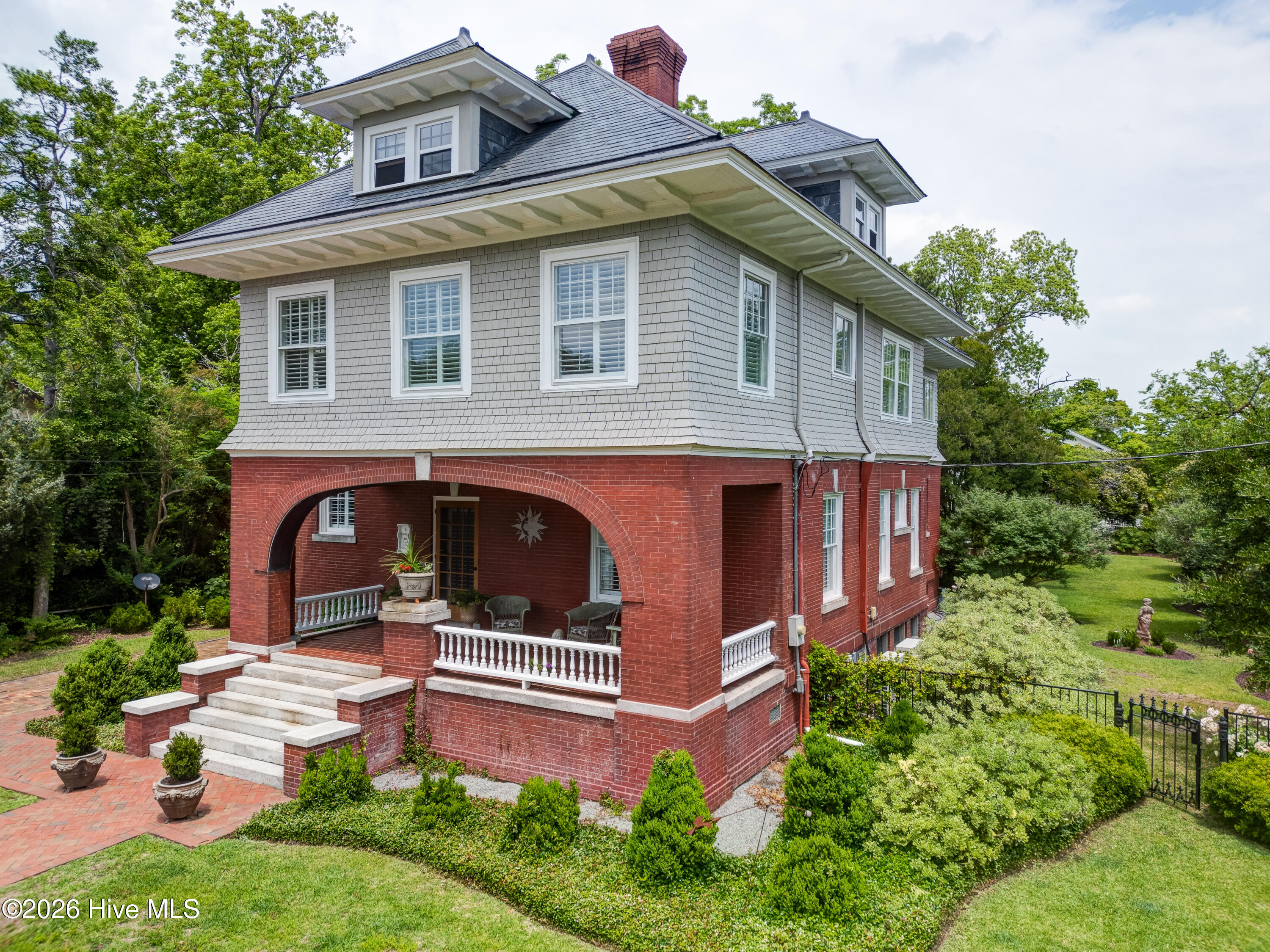 1404 National Avenue