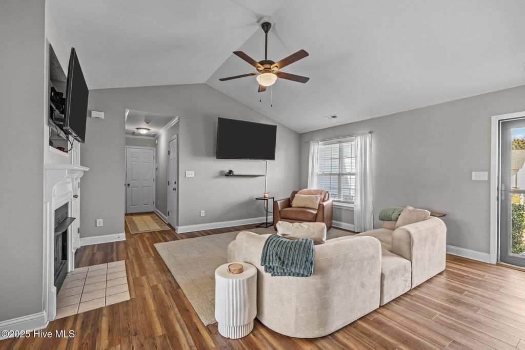 Photo of 427 Meeting Street, Beaufort, NC 28516 (MLS # 100499051)