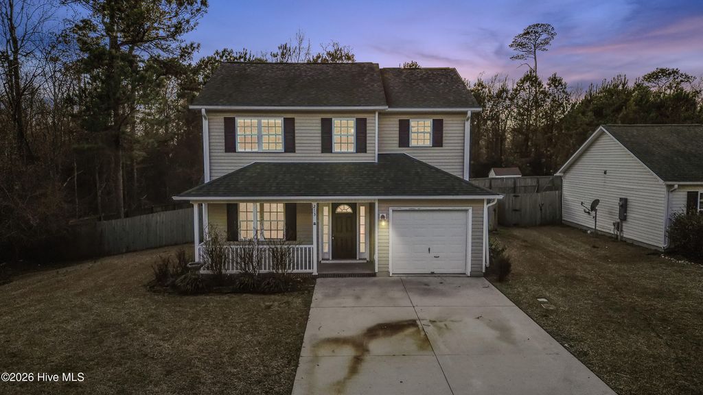 Photo of 213 Loren Road, Hubert, NC 28539 (MLS # 100557262)