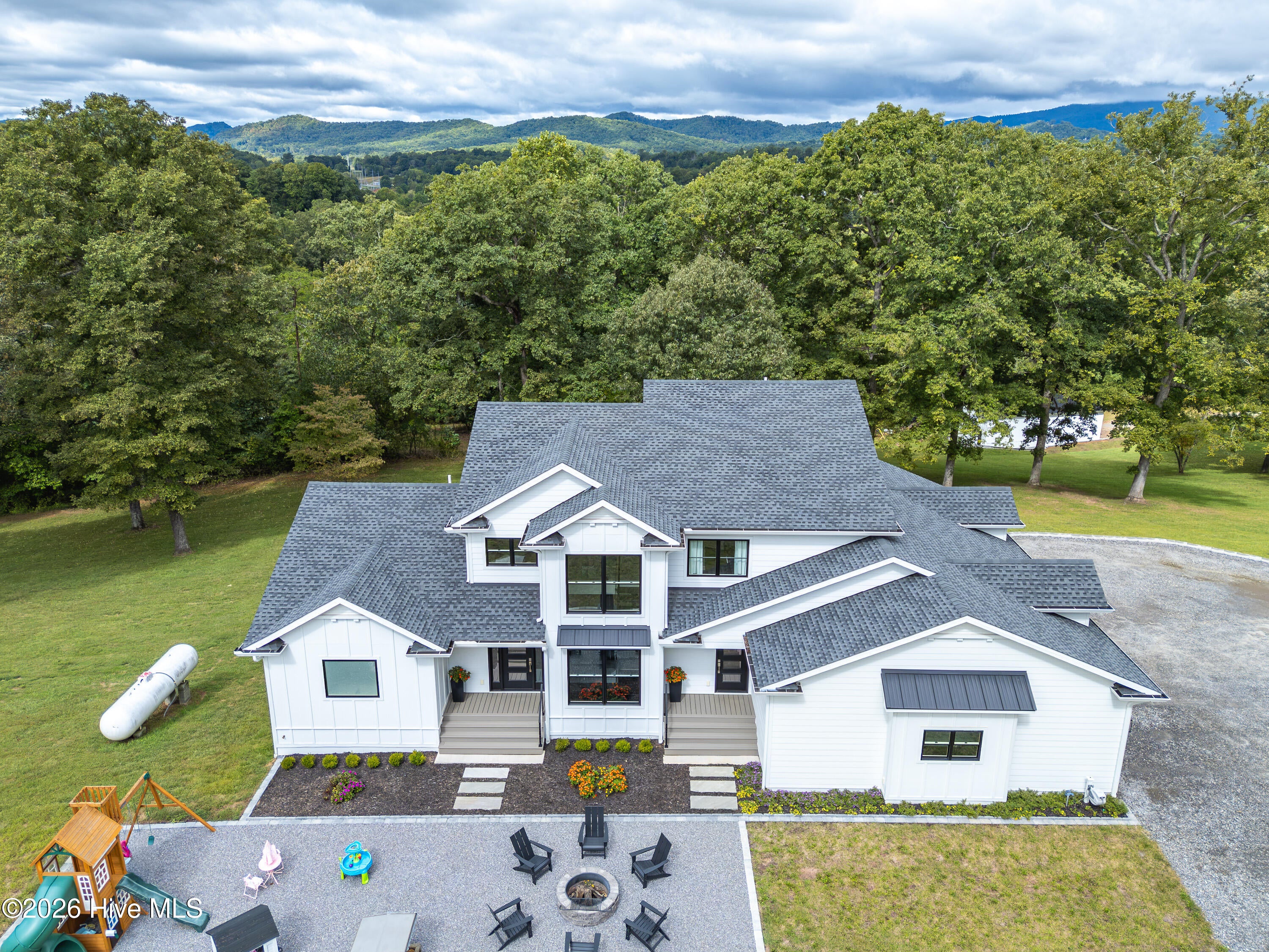 300 Sherwood Forest Drive
