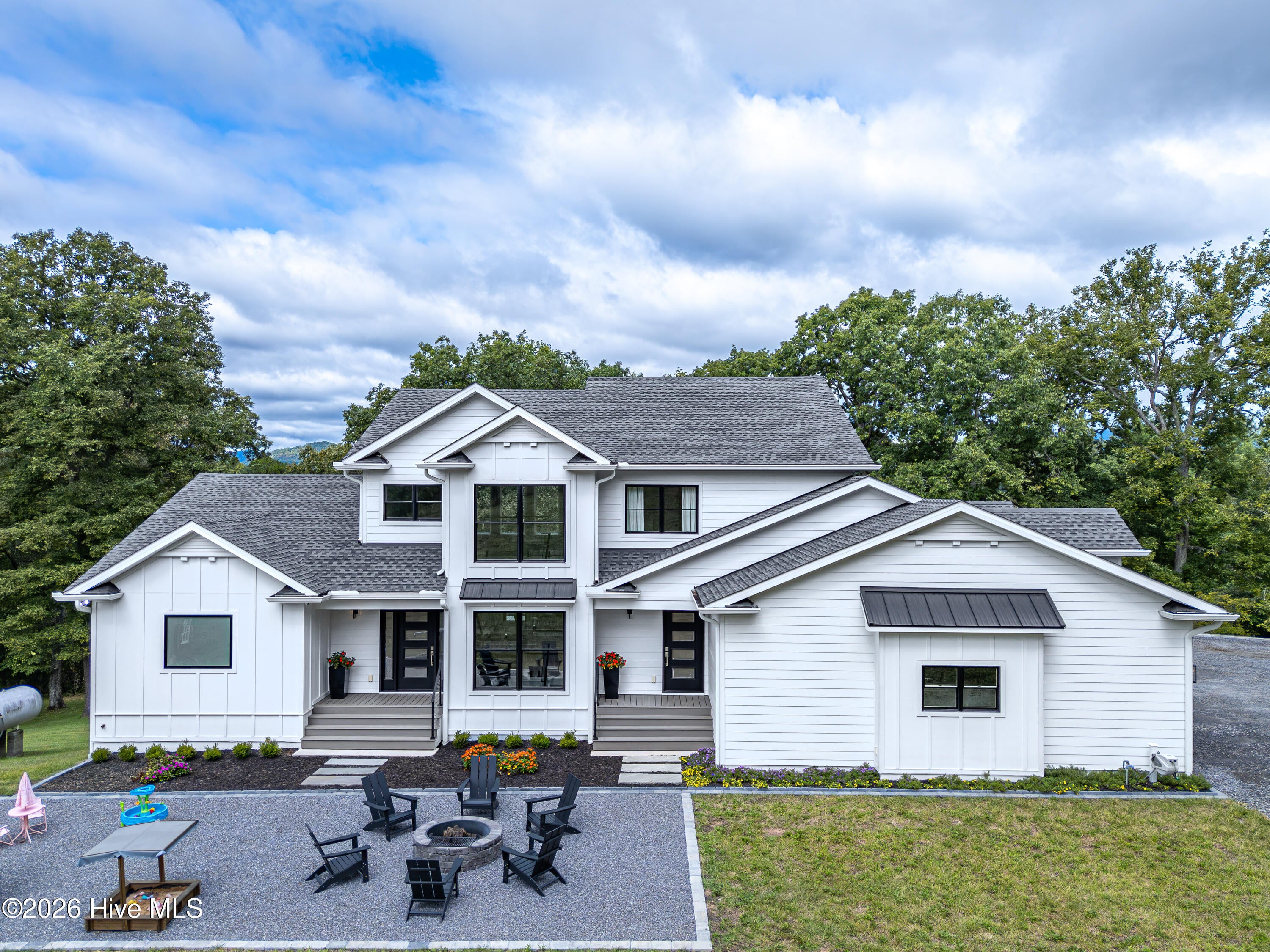 300 Sherwood Forest Drive