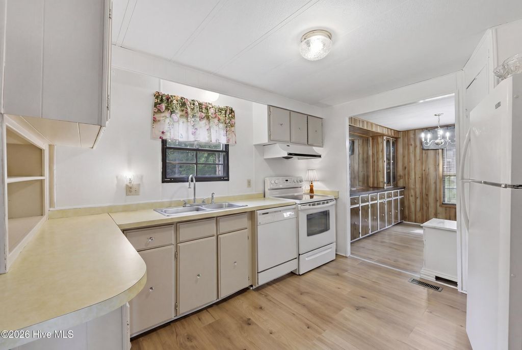 Photo of 405 Winnebago Trail Extension, Edenton, NC 27932 (MLS # 100568196)