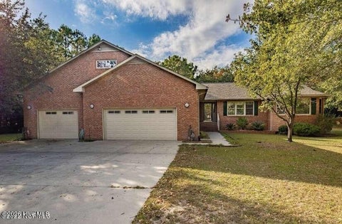 Photo of 903 Lanyard Lane, New Bern, NC 28560 (MLS # 100608487)