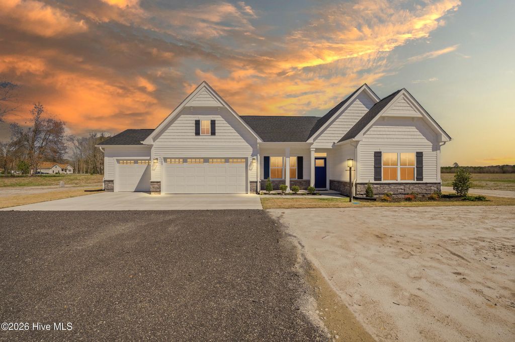 Photo of 109 Backwoods Lane, Moyock, NC 27958 (MLS # 100561819)