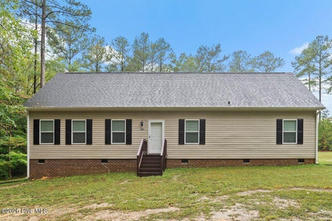 Photo of 355 Edgewater Drive, Roanoke Rapids, NC 27870 (MLS # 100613203)