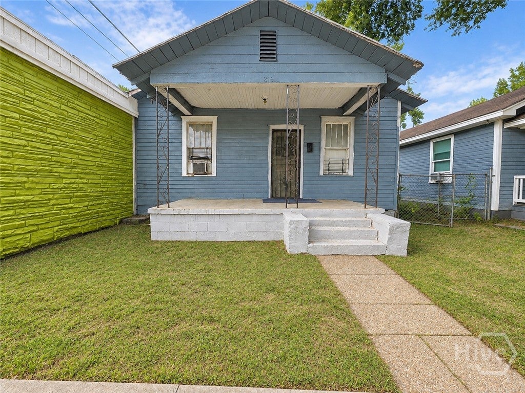Photo of 216 W 60th Street, Savannah, GA 31405 (MLS # SA365663)