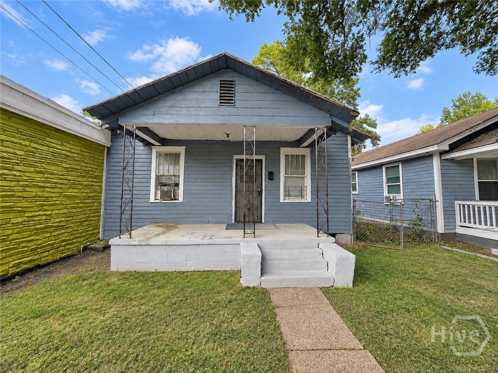 Photo of 216 W 60th Street, Savannah, GA 31405 (MLS # SA365663)