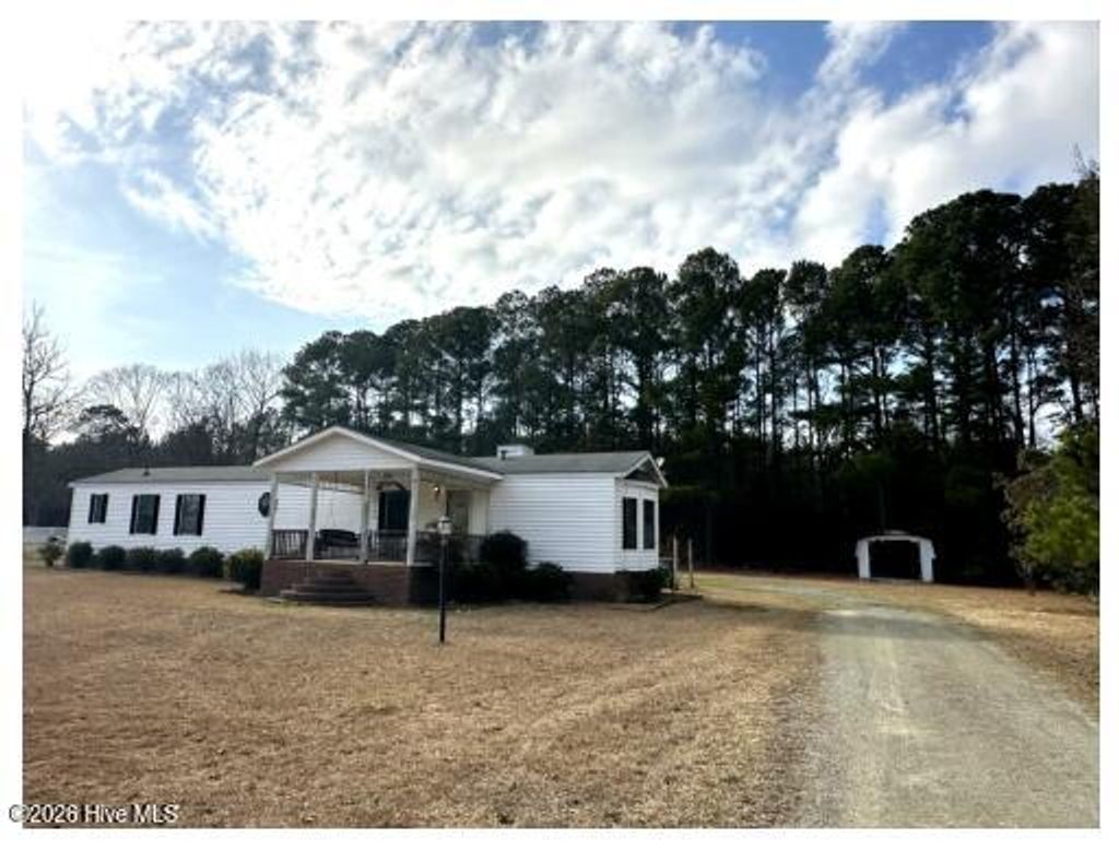 Photo of 114 Laura Avenue, Princeton, NC 27569 (MLS # 100559281)