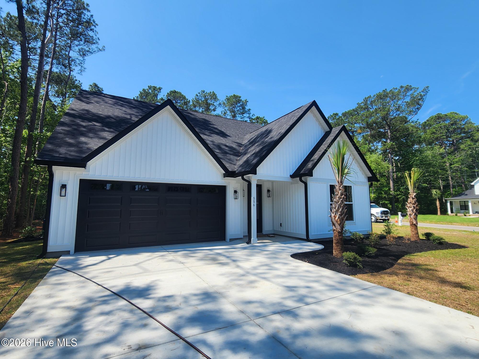 556 Briarwood Drive NW