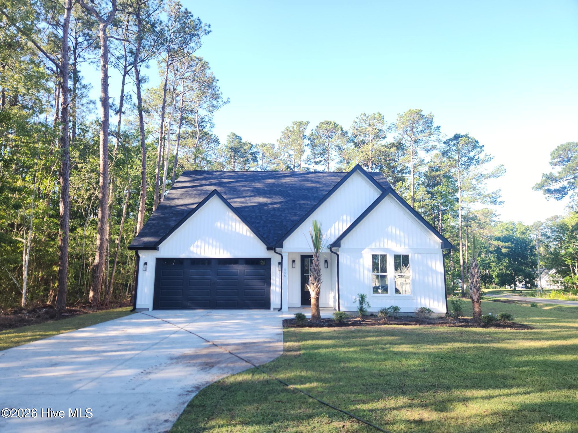 556 Briarwood Drive NW