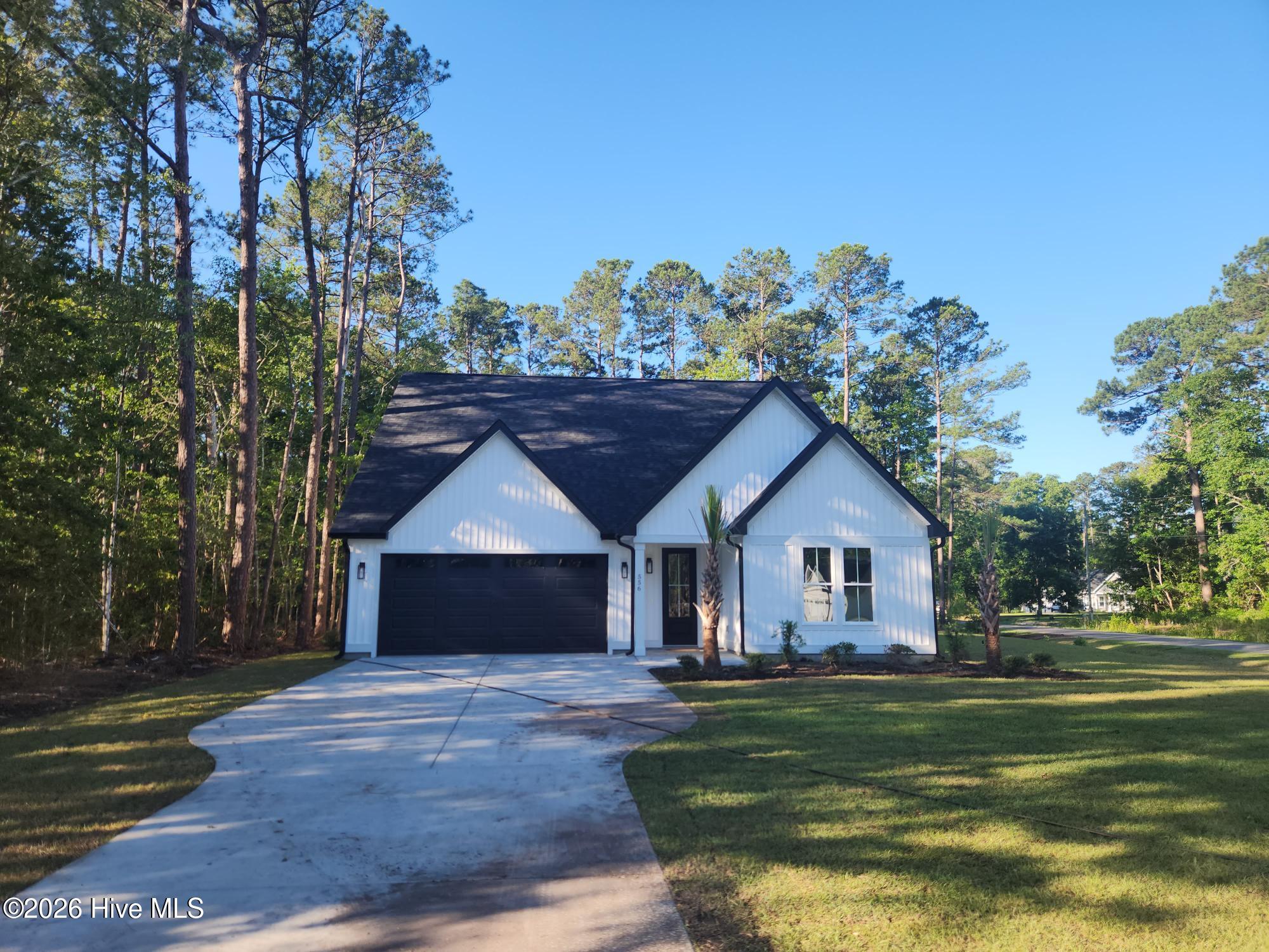 556 Briarwood Drive NW