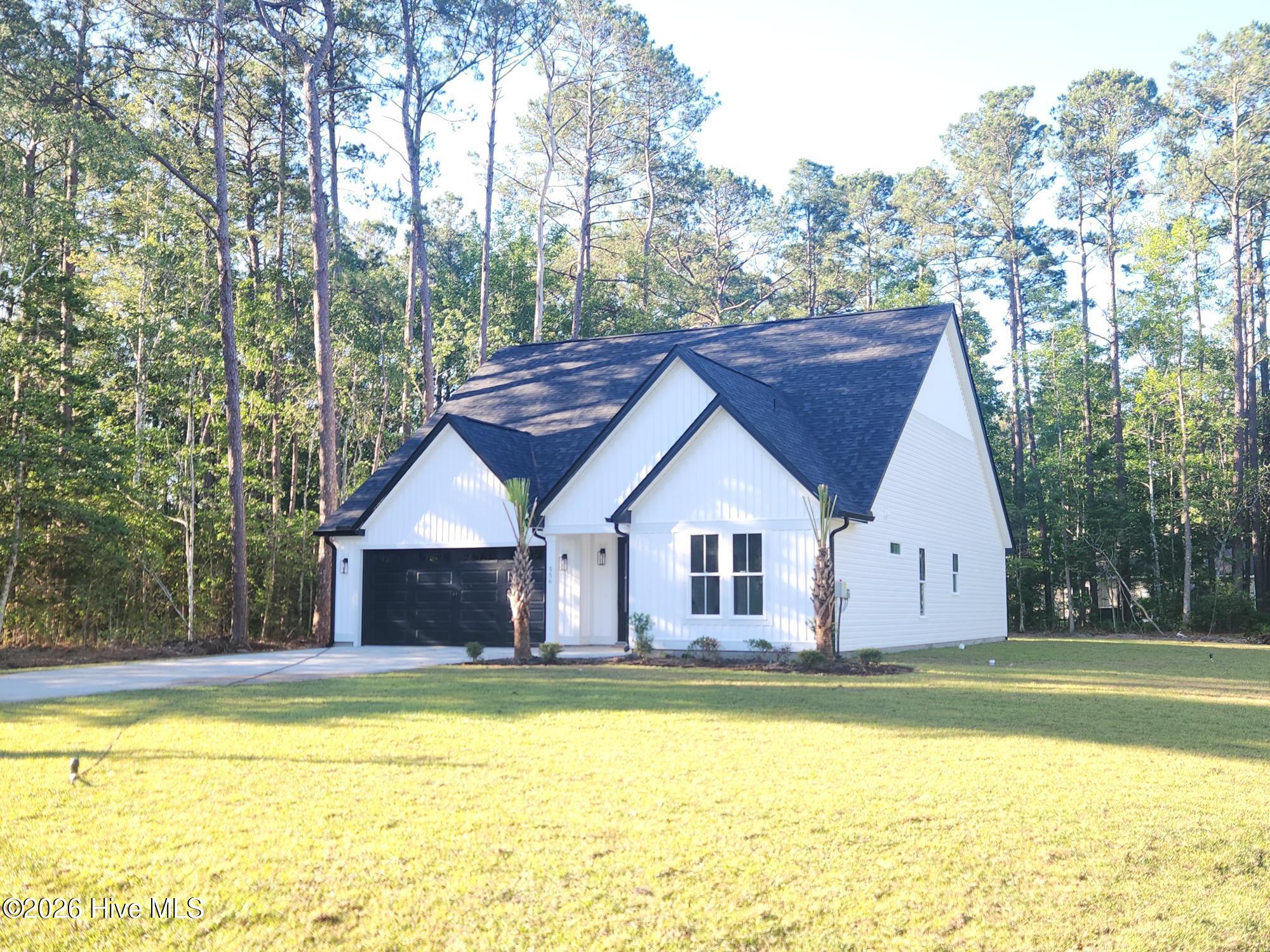 556 Briarwood Drive NW