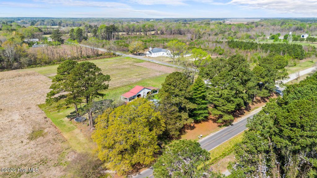 Photo of 325 Bartlett Road, Warsaw, NC 28398 (MLS # 100562384)