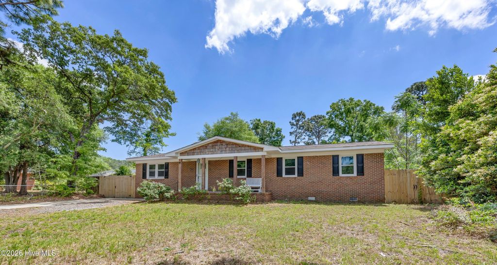 Photo of 64 Northwood Drive, Wilmington, NC 28405 (MLS # 100571759)