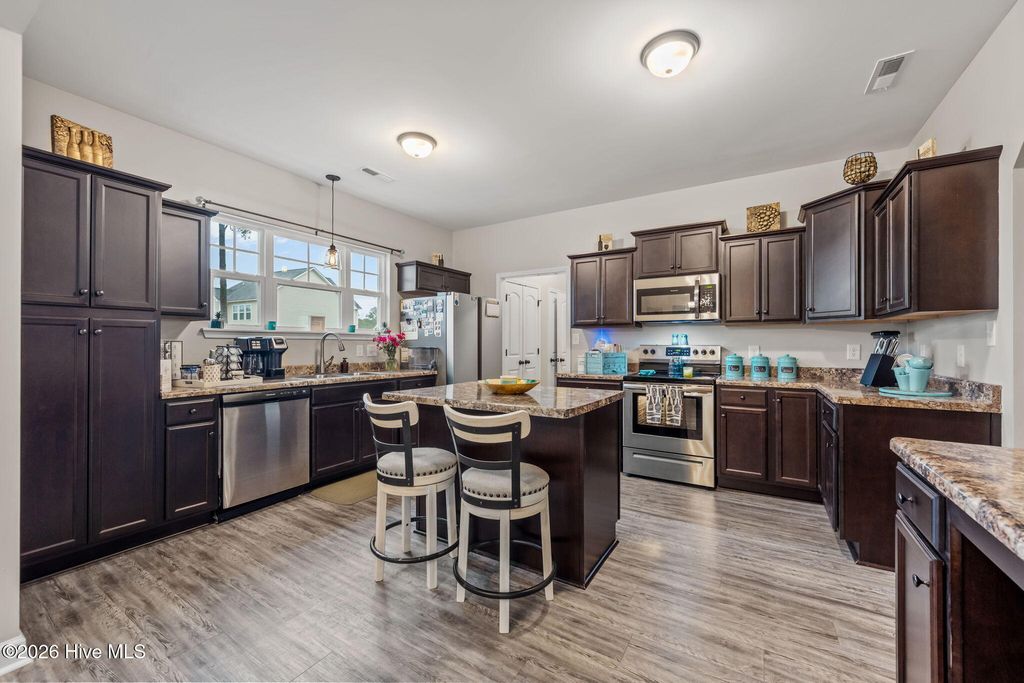 Photo of 243 Breakwater Drive, Sneads Ferry, NC 28460 (MLS # 100558417)