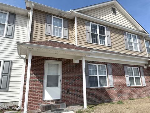 Townhouse For Sale - 308 Comanche Trail<br/> Havelock, NC 28532