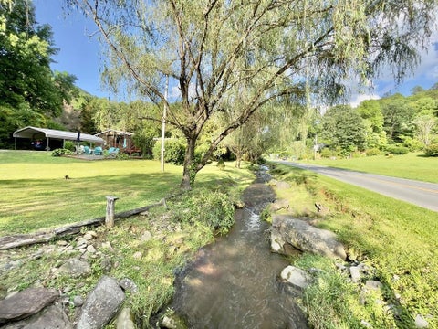 Photo for 6895 Yellow Creek Road