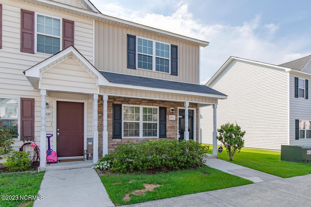 Photo of 8011 Banister Loop, Jacksonville, NC 28546 (MLS # 100555488)