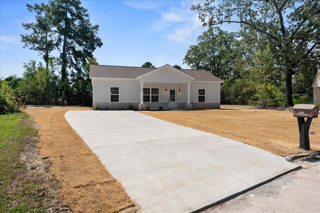 Photo of 1765 Wycliffe Street, Augusta, GA 30904 (MLS # 553946)