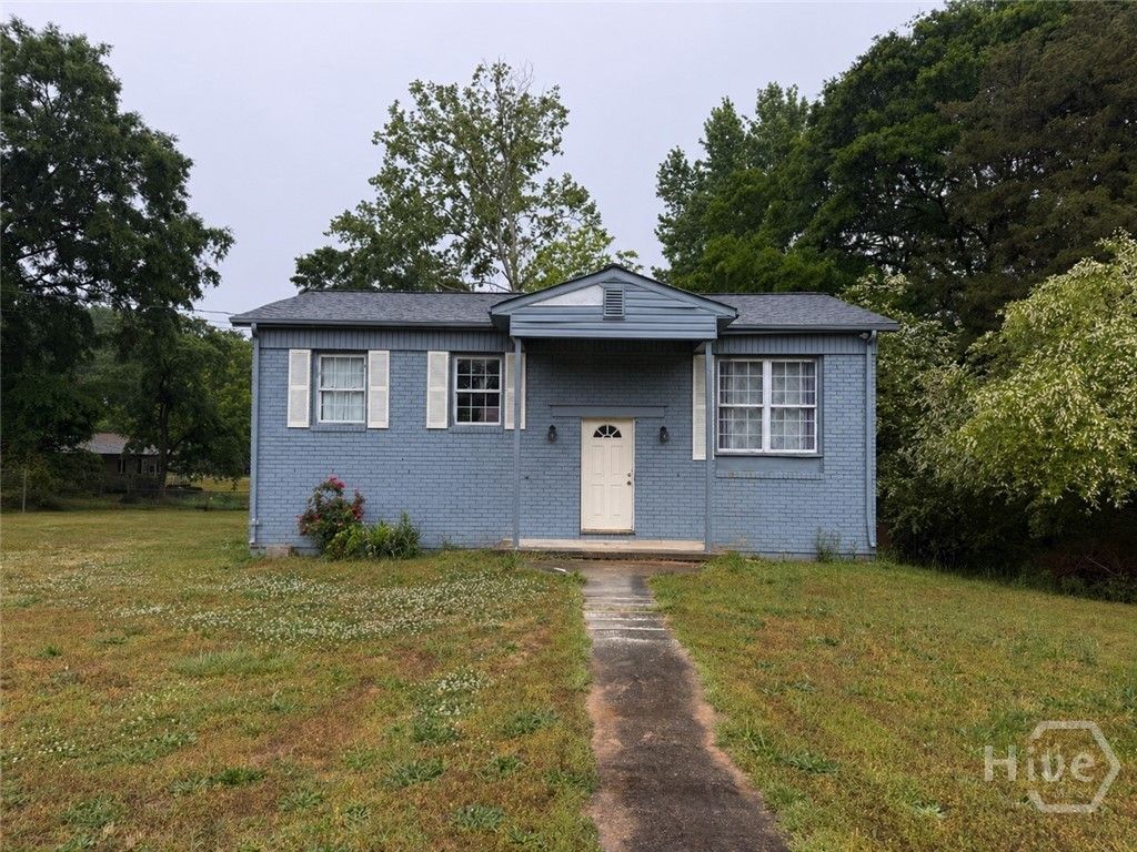 Photo of 174 Textile Avenue, Lavonia, GA 30553 (MLS # CL354845)