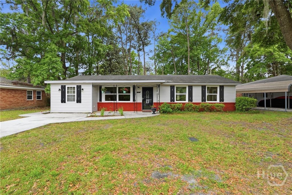 Photo of 27 Sidney Drive, Savannah, GA 31406 (MLS # SA354951)