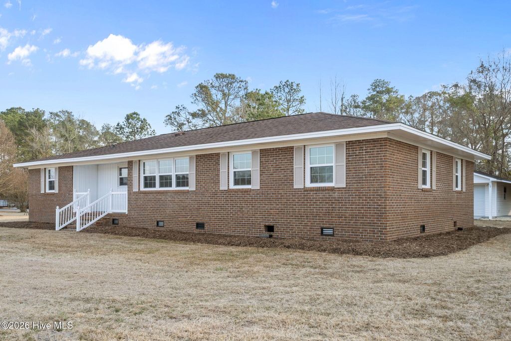 Photo of 2833 Nc 41 &amp; 50 Highway, Chinquapin, NC 28521 (MLS # 100552086)
