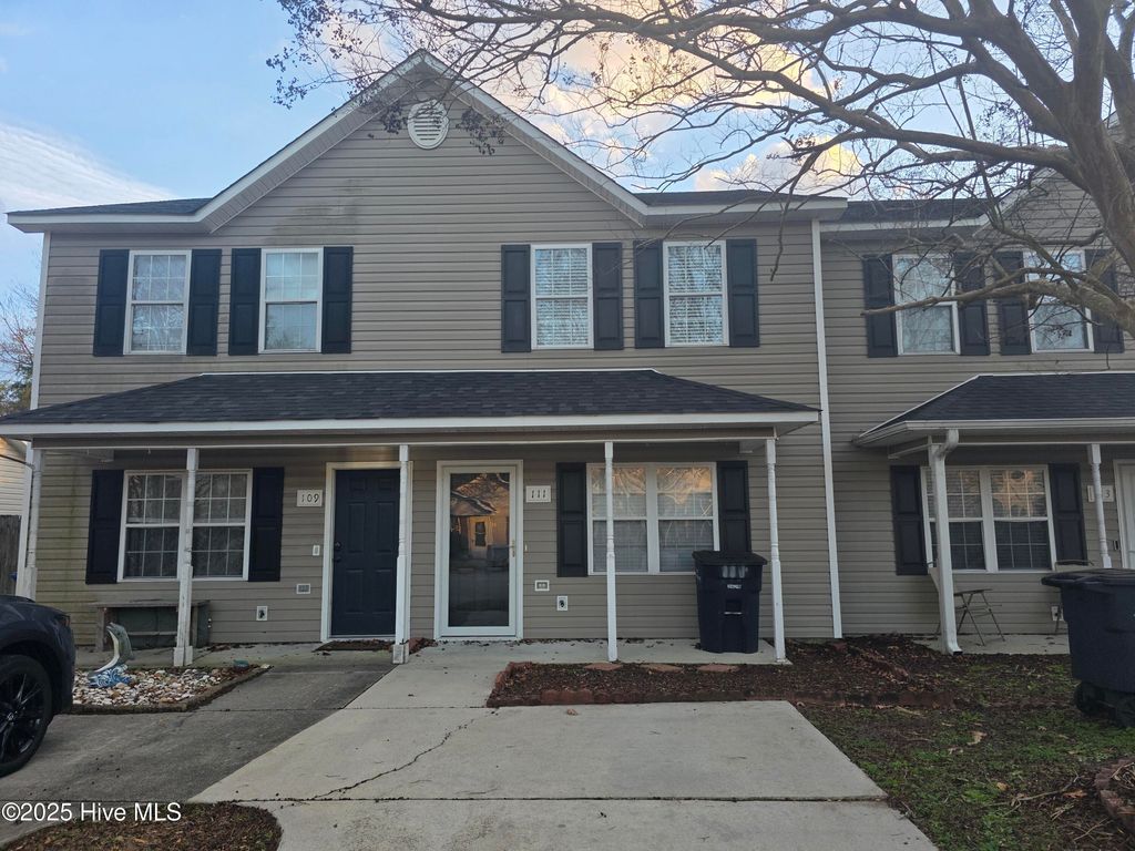 Photo of 111 Croatan Court, Jacksonville, NC 28546 (MLS # 100546839)