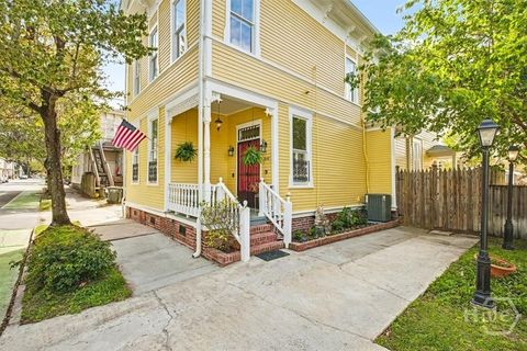 Photo of 1007 Lincoln Street, Savannah, GA 31401 (MLS # SA352614)