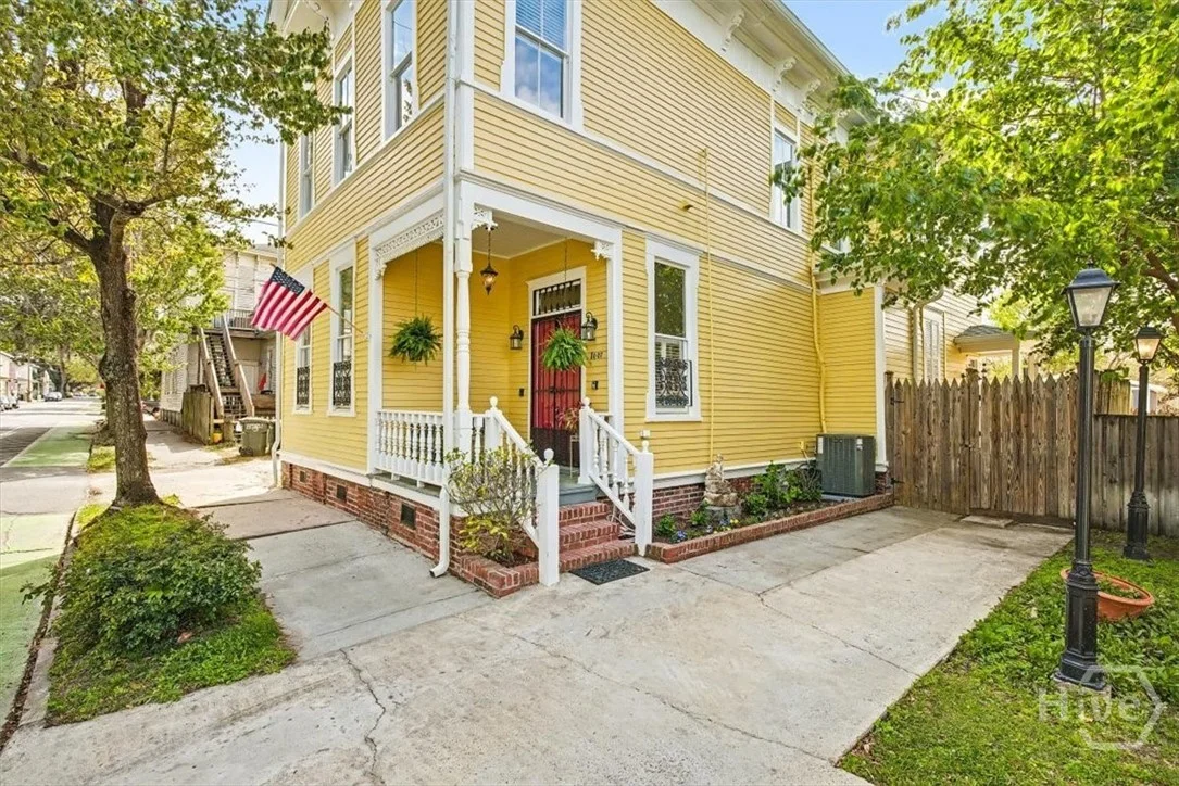1007 Lincoln Street
