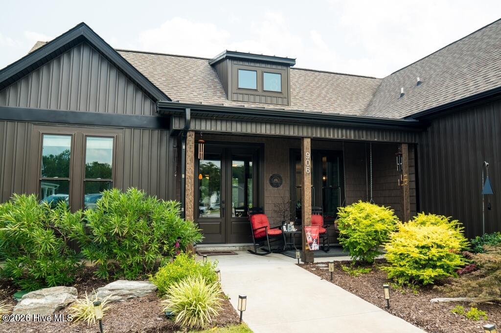 906 Marshview Court