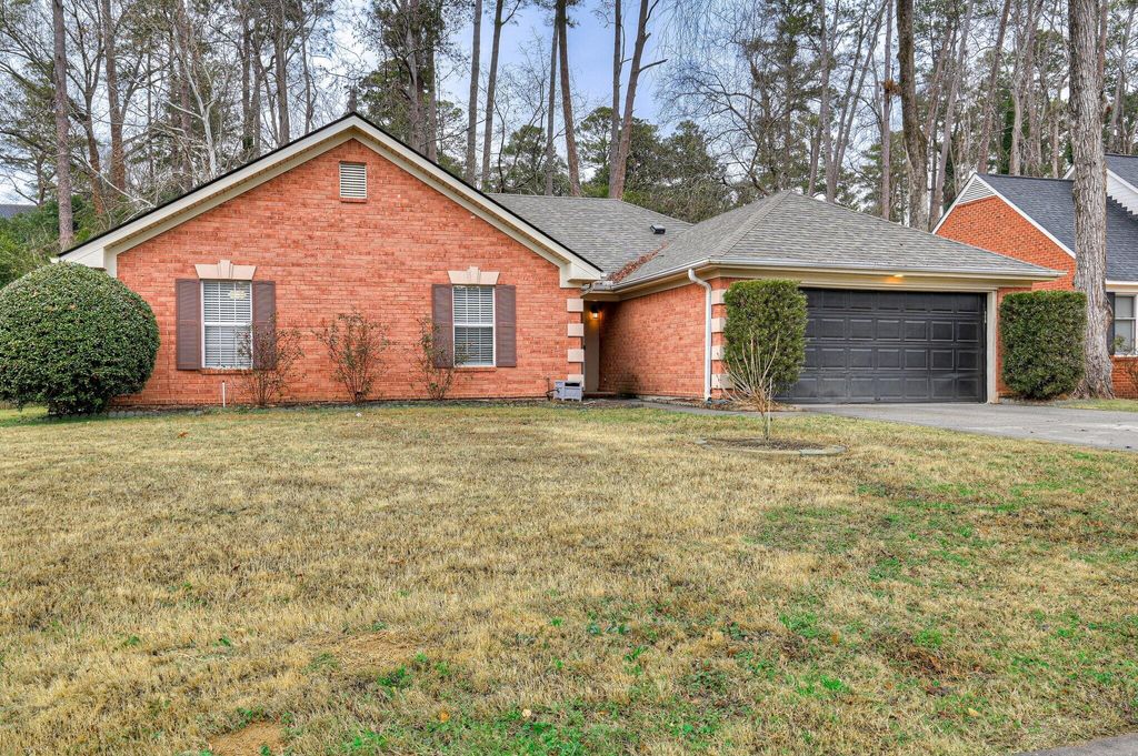 Photo of 262 Lafayette Drive, Augusta, GA 30909 (MLS # 551416)