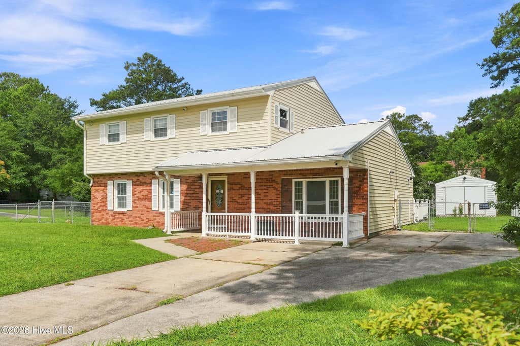 Photo of 501 Tower Drive, Jacksonville, NC 28546 (MLS # 100595195)