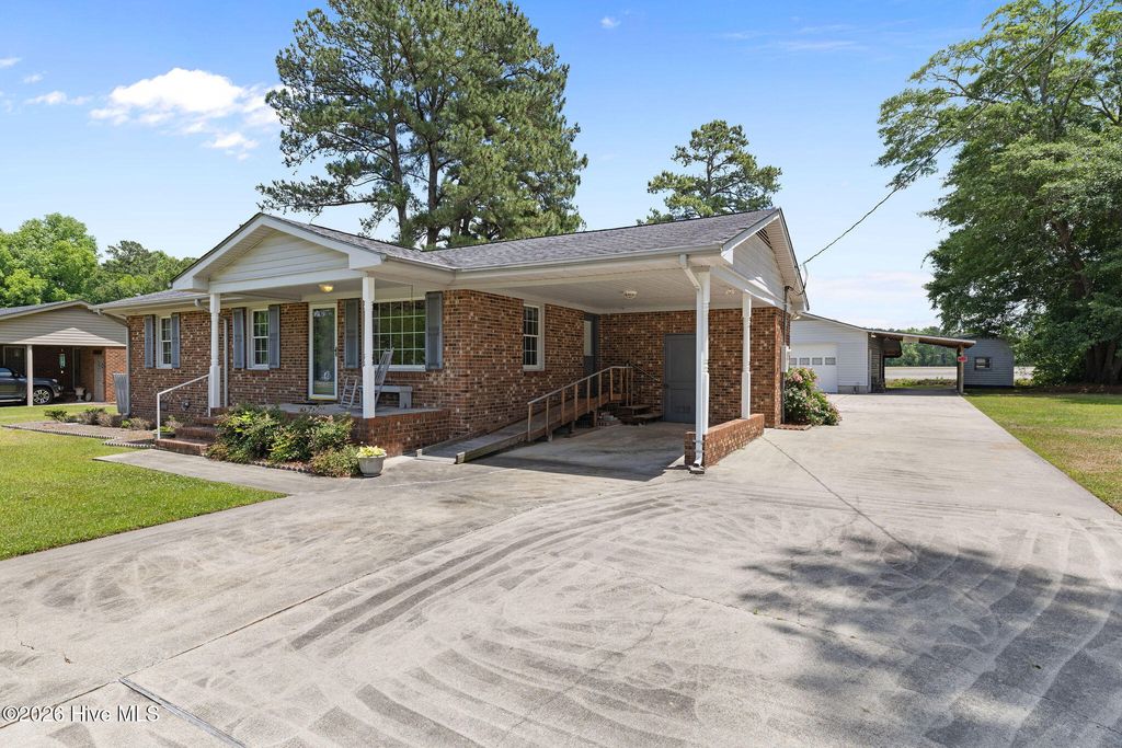 Photo of 1905 Hullwood Drive, Kinston, NC 28504 (MLS # 100574357)