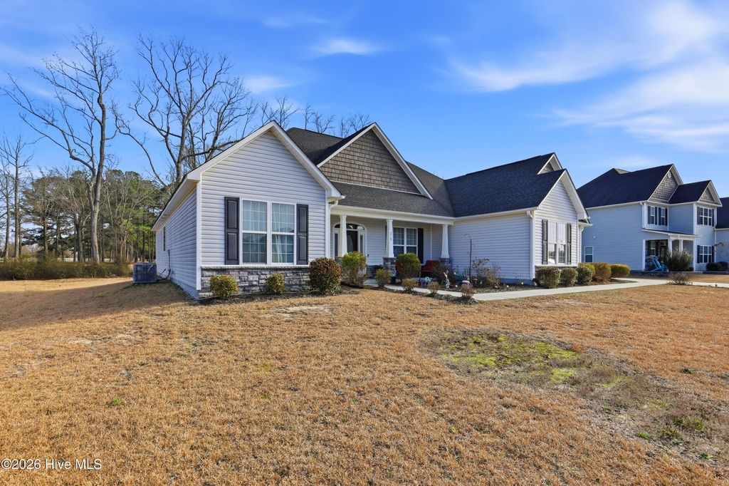 Photo of 210 Kingsmill Drive, Pikeville, NC 27863 (MLS # 100558438)