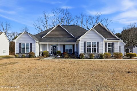 Homes For Sale - 210 Kingsmill Drive<br/> Pikeville, NC 27863