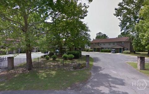 Townhouse For Rent - 282 Greenwich Drive #5<br/> Bryan County, Richmond Hill, GA 31324