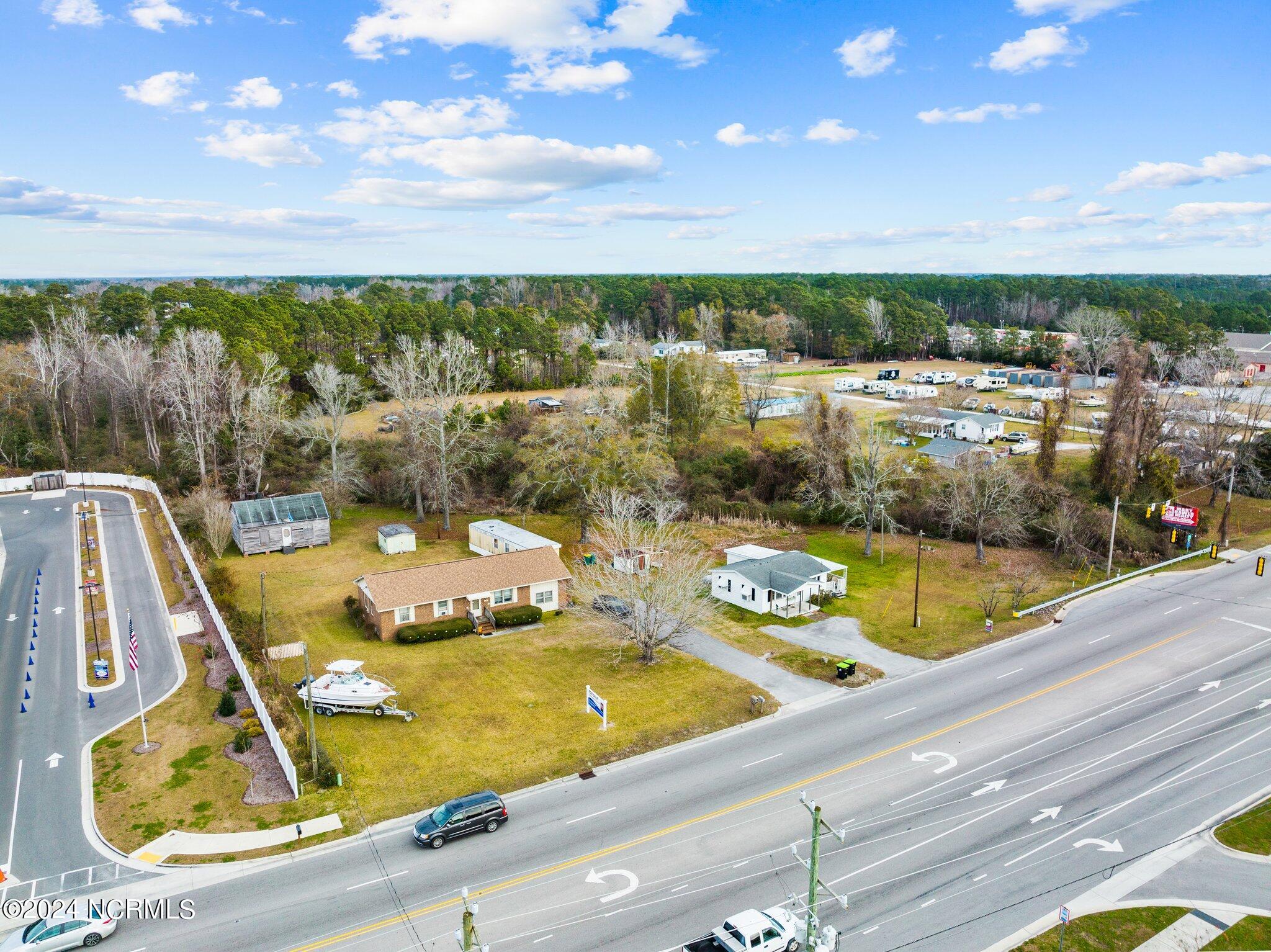 1102 W Corbett Avenue