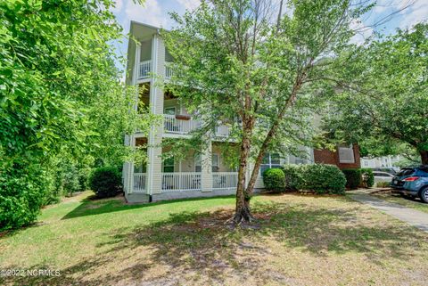 Tiny photo for 736 Indica Court #Apt 101, Wilmington, NC 28405 (MLS # 100550235)
